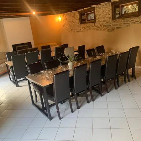 La Babelais, 22 Couchages 36 Personnes Pour Soiree Holiday home *